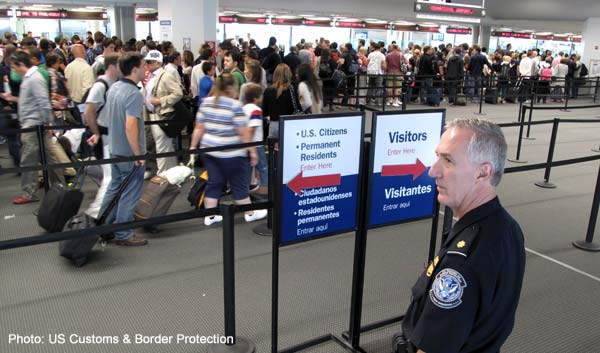 1488415921484007344.jpg US-CBP-PHL.jpg